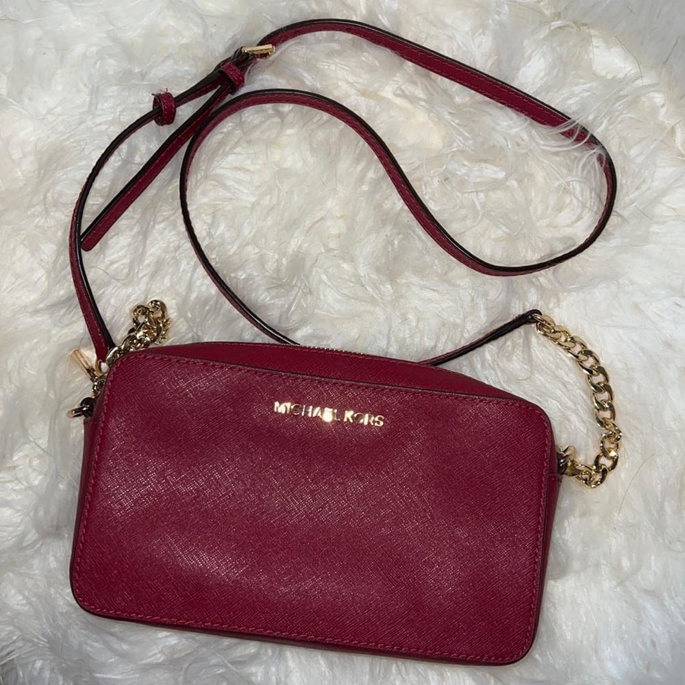 Barely used Michael Kors crossbody! Red!